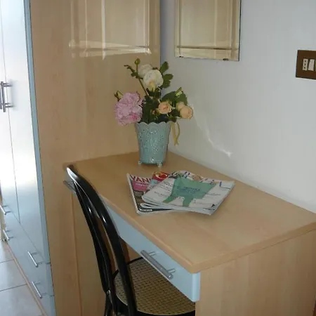 Acquazzurra 3* リミニ