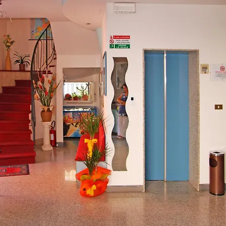 Hotel Acquazzurra 3*