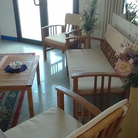 Hotel Acquazzurra 3*